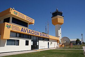 Archivo:Aeropuerto de Los Mochis 3