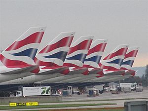 Archivo:British Airways Boeing 747-400 tails at Heathrow