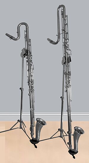 Archivo:Clarinette-metal-Calt-Cbass (2)
