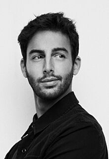 Darin Zanyar in 2020 (cropped).jpg