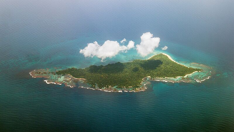 Escudo de Veraguas island