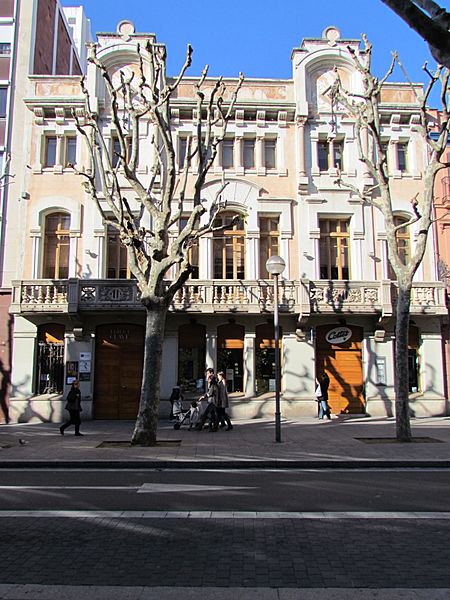 Façana del Teatre Clavé