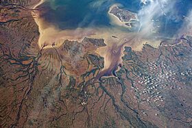 ISS-61 James Bay, Canada.jpg