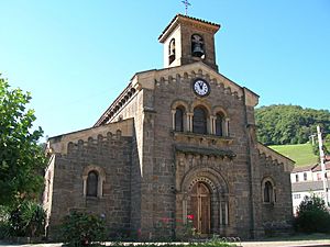 Archivo:Iglesia de Santa Eulalia de Ujo01