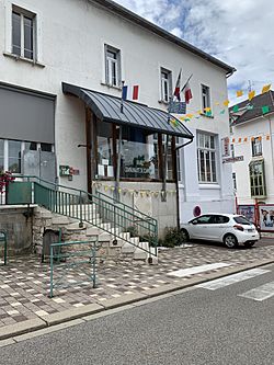 Mairie à Plateau d'Hauteville (septembre 2021).jpg