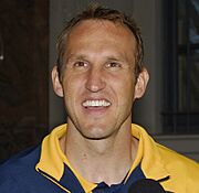 Archivo:Mark Schwarzer