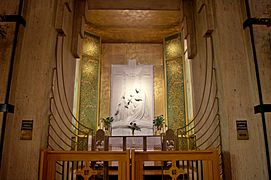 National Shrine of the Little Flower (Royal Oak, MI) - Saint Thérèse Chapel, Altar