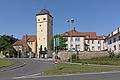 Ochsenfurt, straatzicht die Hauptstrasse-Zwinger met das Oberes Tor DmD-6-79-170-93 foto8 2016-08-07 10.33