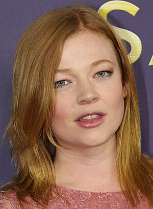 Archivo:Sarah Snook Saphires (cropped)