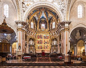 Archivo:Valencia cathedral 2022 - main altar