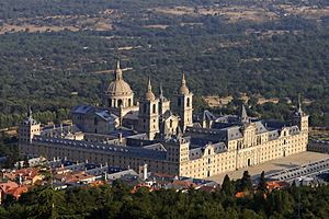 Archivo:Vista aerea del Monasterio de El Escorial