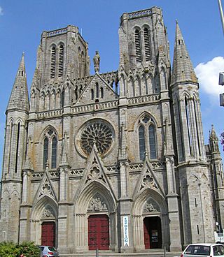 Avranchescathedrale1.jpg