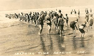 Bathing time at Seaside Beach, Oregon (3230083844)