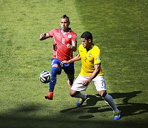 Archivo:Brazil vs. Chile in Mineirão 11
