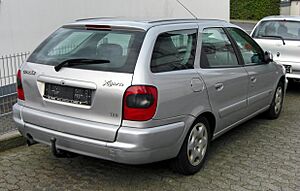 Archivo:Citroën Xsara Break Millesimé 20090720 rear