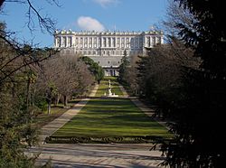Archivo:España - Madrid - Campo del Moro - Entrada
