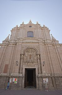 Archivo:Iglesia de San Juan El Real, Calatayud, España, 2012-08-24, DD 10