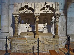Archivo:Iglesia de Santa María Magdalena (Zamora). Sepulcro