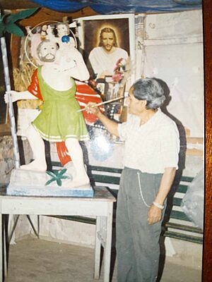 Archivo:José Marquez Marroquín con imagen de san Cristobal
