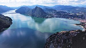 Archivo:Lugano from Monte Bre