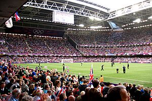 Archivo:Millennium Stadium - Glanmor’s Gap