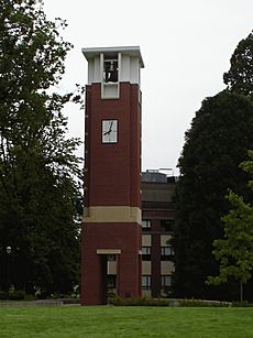 Archivo:Oregon State University clock tower