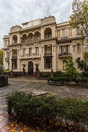 Archivo:Palacio Piria, Montevideo 05