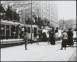 Archivo:Public Square, 1910 - DPLA - c10650842c0cce084eacb4397ddca09c