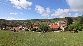 Torrelara, vista de la población desde la iglesia, 01 (cropped).jpg