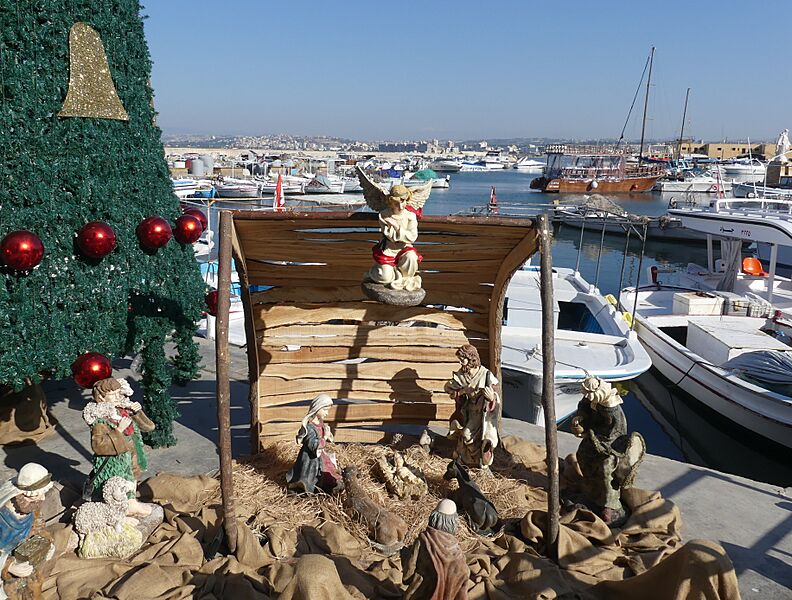 TyreSour FishingHarbour ChristmasCrib RomanDeckert23122019