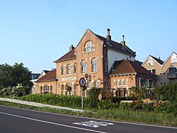 Uithoorn former railway station.jpg