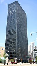 2004-09-02 1580x2800 chicago IBM building