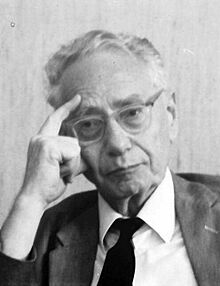 37. Tagung 1987 Mediziner Sir Bernard Katz - W134Nr.125421a1 - Willy Pragher (cropped).jpg