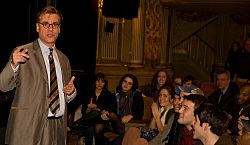 Archivo:Aaron Sorkin at the Music Box Theatre in 2007