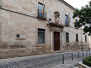 Archivo:Audiencia Provincial de Cáceres