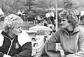Bundesarchiv Bild 183-1988-0604-025, Gabi Reinsch, Ilke Wyludda im Gespräch