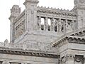 Capitel con Cariátides