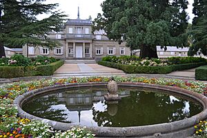 Archivo:Casita del Príncipe (El Escorial) 17