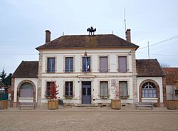Champigny-Yonne-mairie-02.JPG