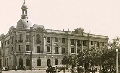 Archivo:Edificio de Correos y Telégrafos de Antofagasta