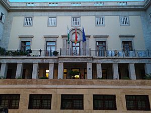 Archivo:Edificio de la Subdelegación de Gobierno 20210316 01