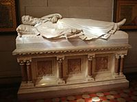 Archivo:Ezra Cornell Sarcophagus