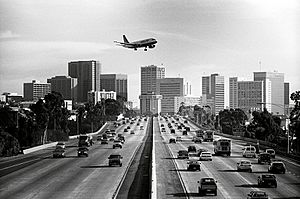 Archivo:I-5 South in San Diego