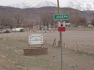 Archivo:Joseph Utah welcome sign