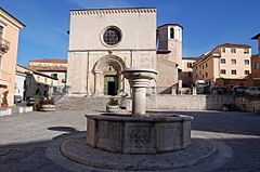 Archivo:L'Aquila, San Pietro a Coppito 2007 by-RaBoe-1