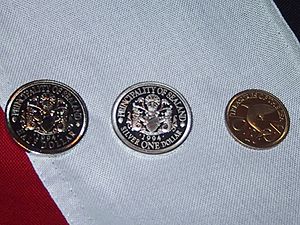 Archivo:Sealand Coins Flag
