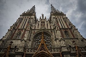 Archivo:St. Nicholas Roman Catholic Cathedral, Kyiv 3