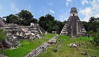 Archivo:Tikal mayan ruins 2009