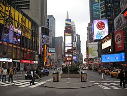 Archivo:Time Square in NYC, 2007