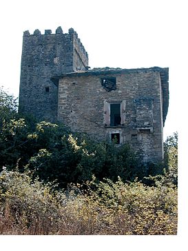 Torre y volumen con diferentes alturas.jpg